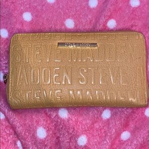 Steve Madden wallet